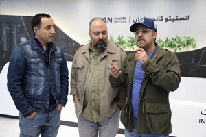 بازدید هنرمندان مطرح سینما و تلویزیون از انستیتو کانسر بیمارستان امام خمینی(ره)